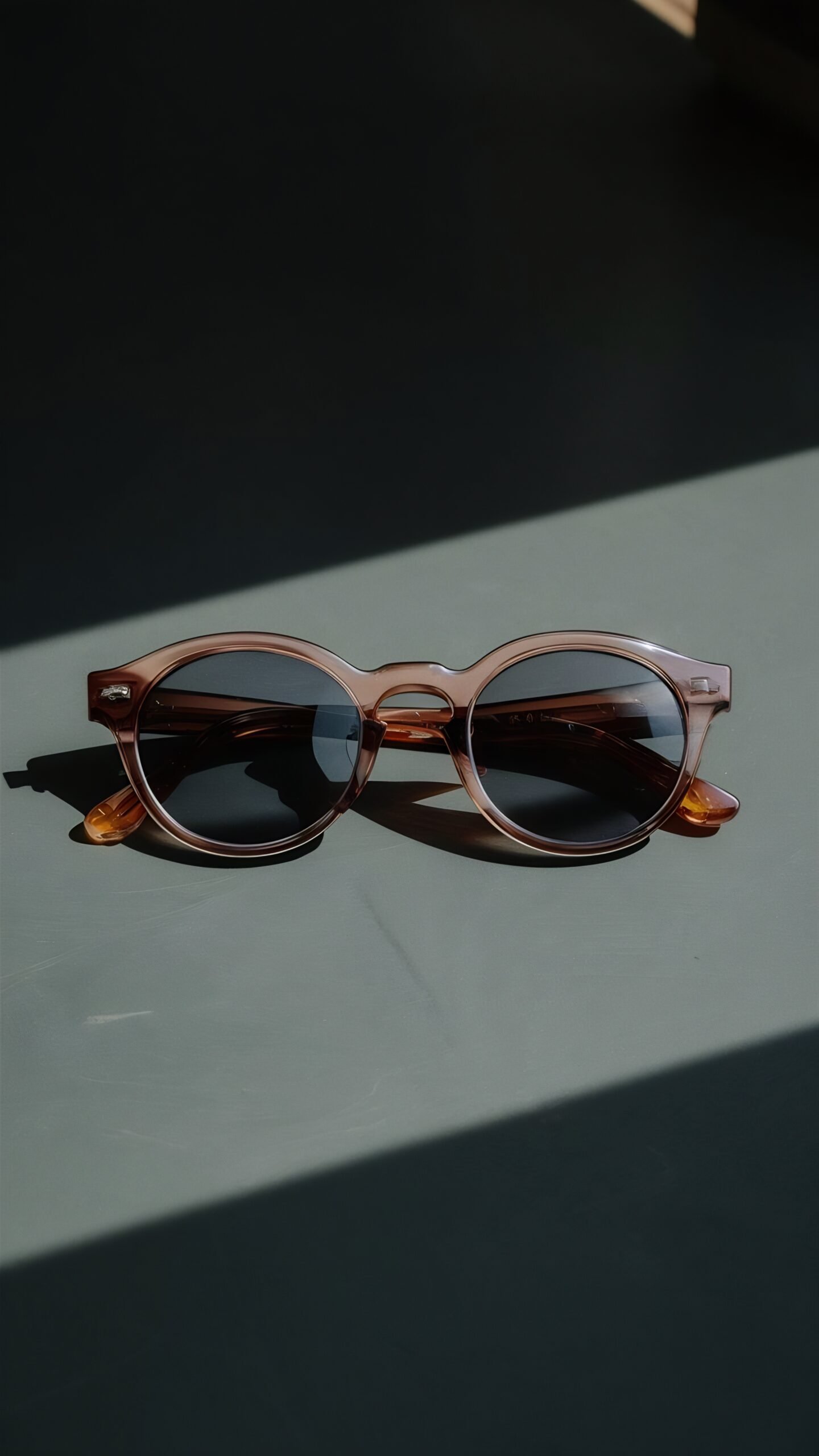 Amber Retro Round Frames